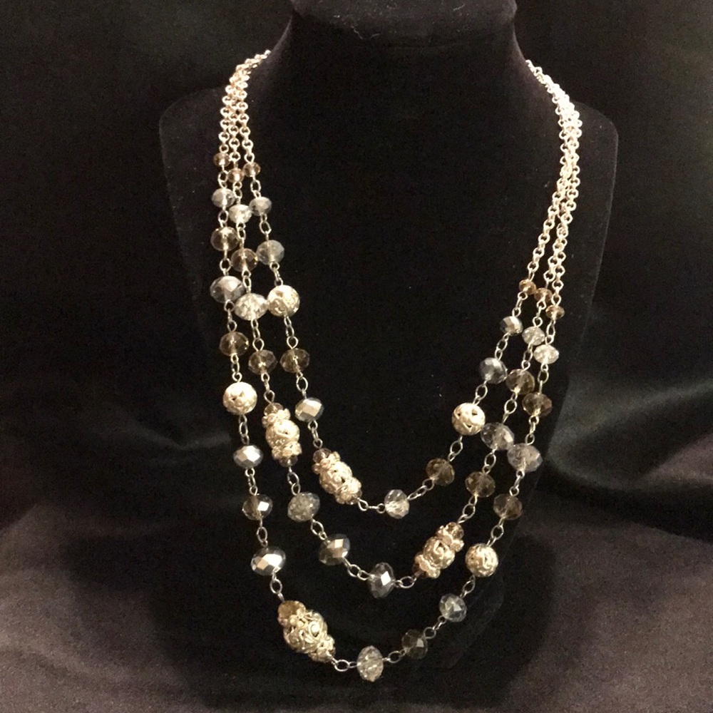 White House Black Market Necklace